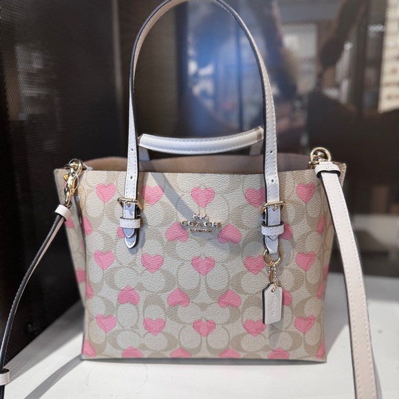 Coach Mollie Tote 25 In Signature Canvas With Heart Print CP057 - Picture 6 of 9